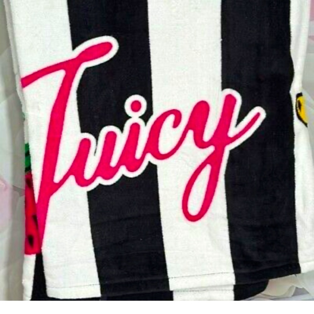 Juicy Couture Beach Towel - Picture 6 of 6